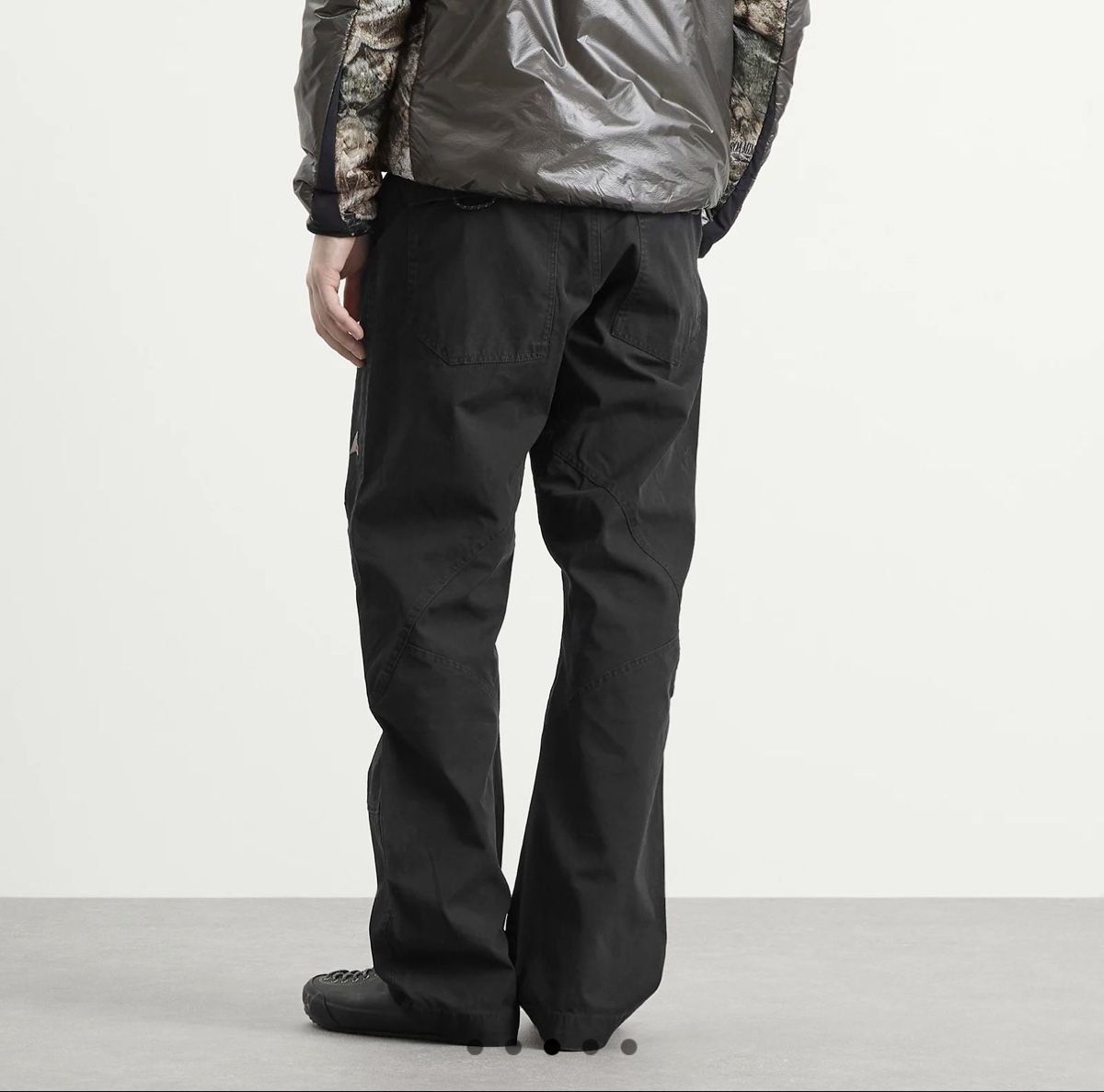 Pantalons: Roa Crimp Shaped Pants Black – Neuf (Voir description) à Zürich par san_y79k 2