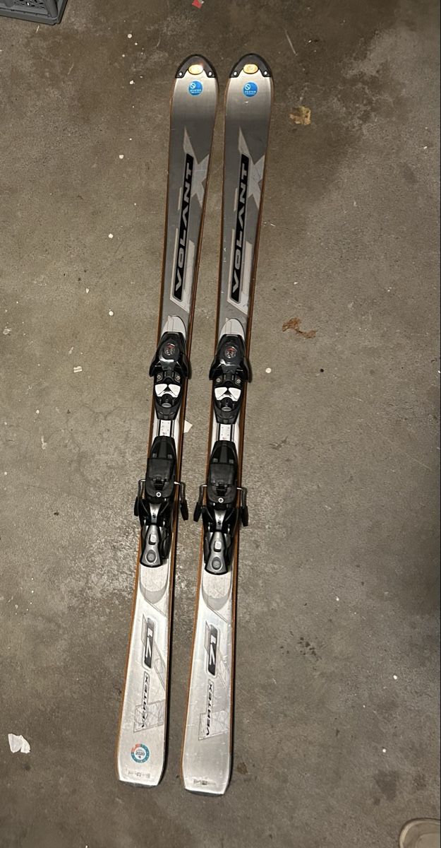 Sci: Volant Vertex Ski – Usato da Urtenen-Schönbühl venduto da daremare