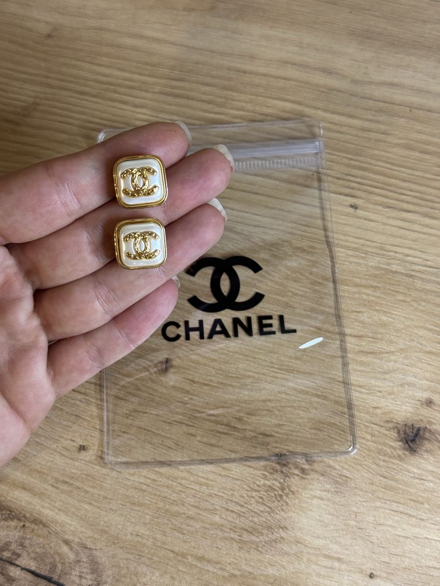 Chanel Boucles d'oreille: Boucles d’oreilles – Neuf (Voir description) à Châtel-St-Denis par Montclair_Swiss