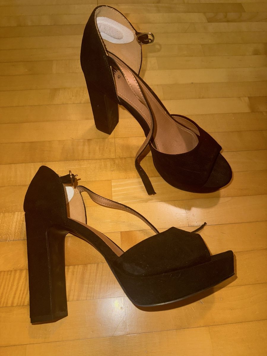 Scarpe da donna: High Heels Grösse 40 – Usato da Mörschwil venduto da Seegurke18