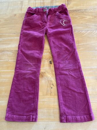 Cordhose Inside pink Herz-Design Grösse 122 gut erhalten