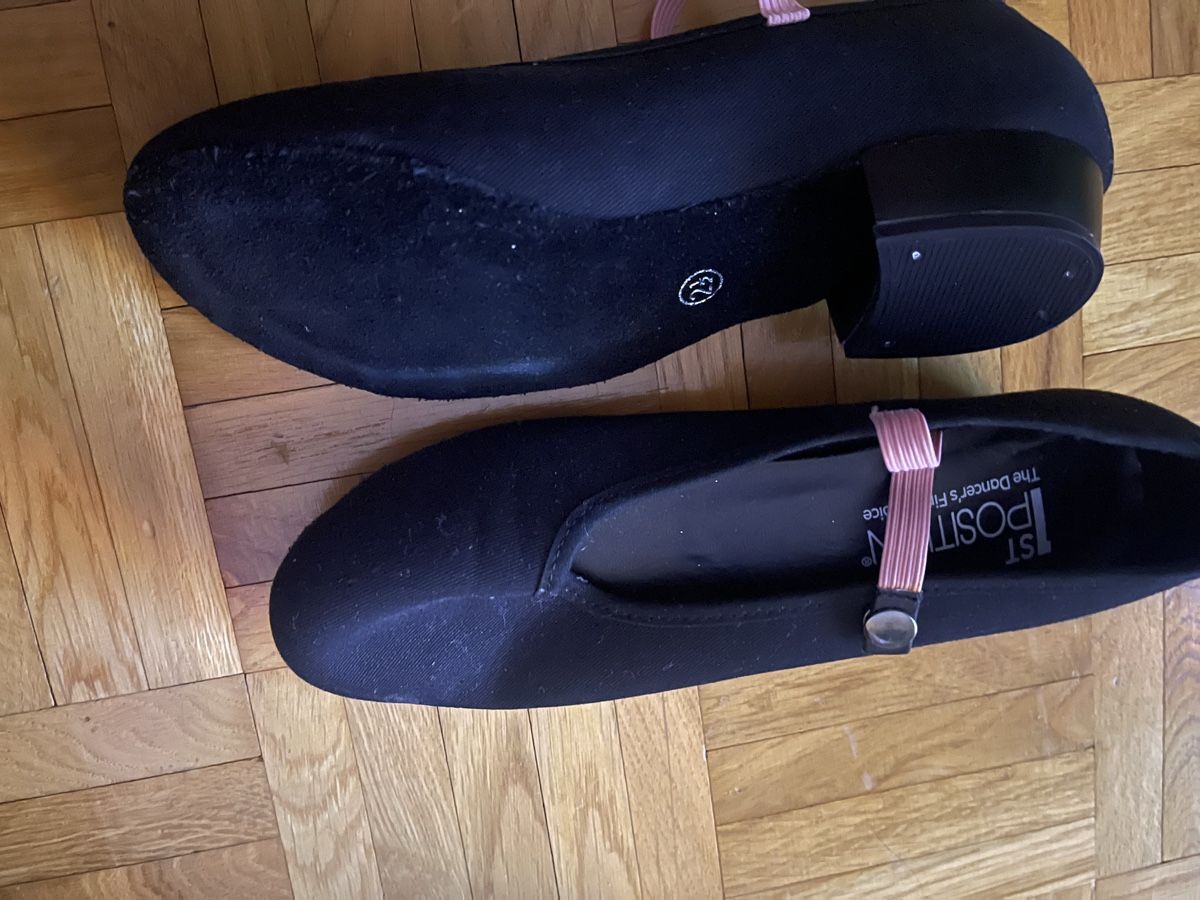 Schuhe für Mädchen: Charakterschuhe – Gebraucht aus Meilen von marsico79 1