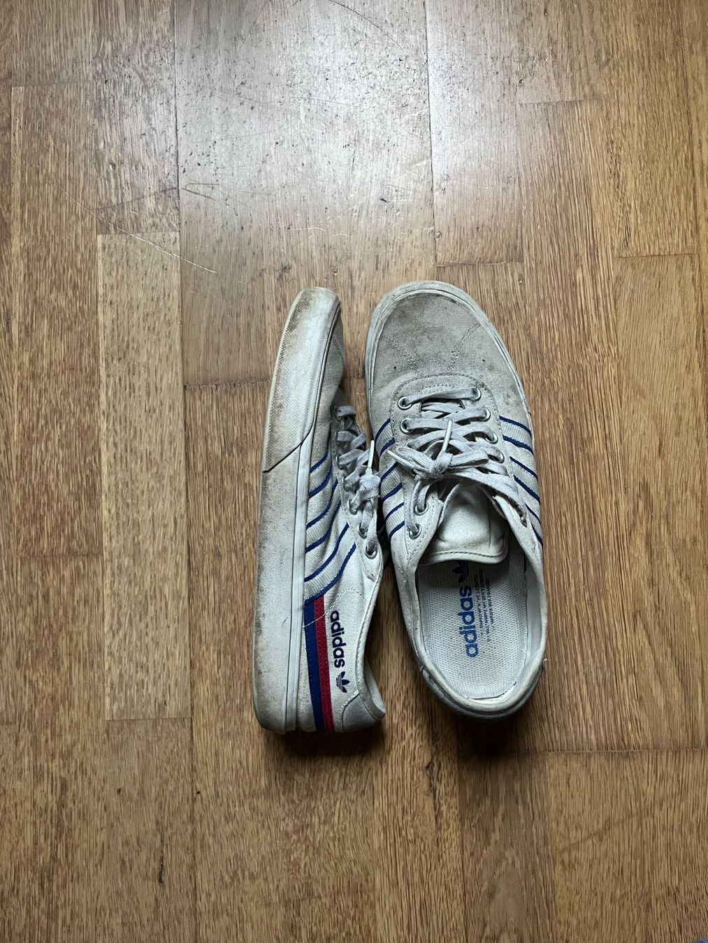 Adidas Scarpe da uomo: Adidas Schuhe weiss 42 2/3 – Usato da Niederscherli venduto da noa_tc6b 1