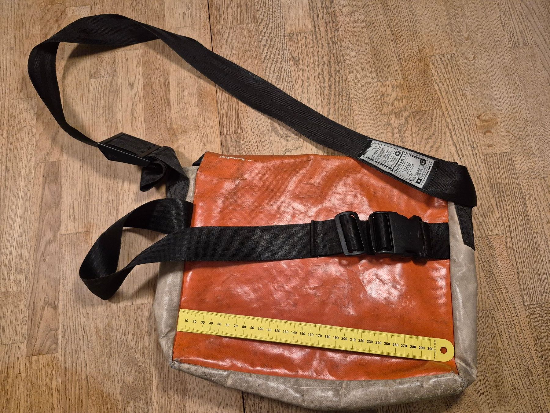 Freitag Taschen: Freitag Tasche, Velo-Courrier, A4 & A3 Format, Messenger-bag – Gebraucht aus Zürich von Korallenfisch 1
