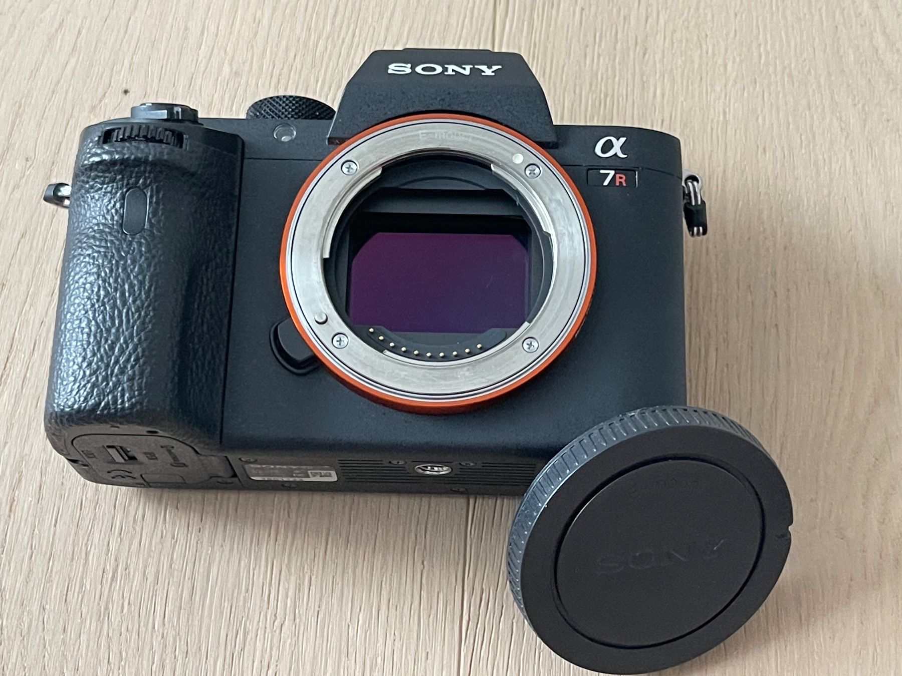 Sony Fotocamera: Sony Alpha 7R II Digitalkamera – Usato da Oberägeri venduto da Chica-go 3