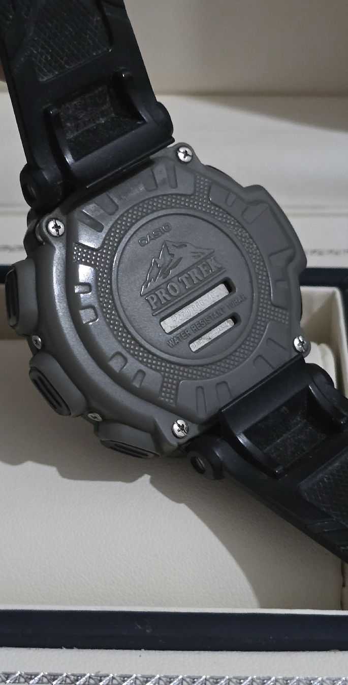 Casio Uhren: Montre Casio Pro Trek PRG-40 – Gebraucht aus Les Acacias von watinjo 1