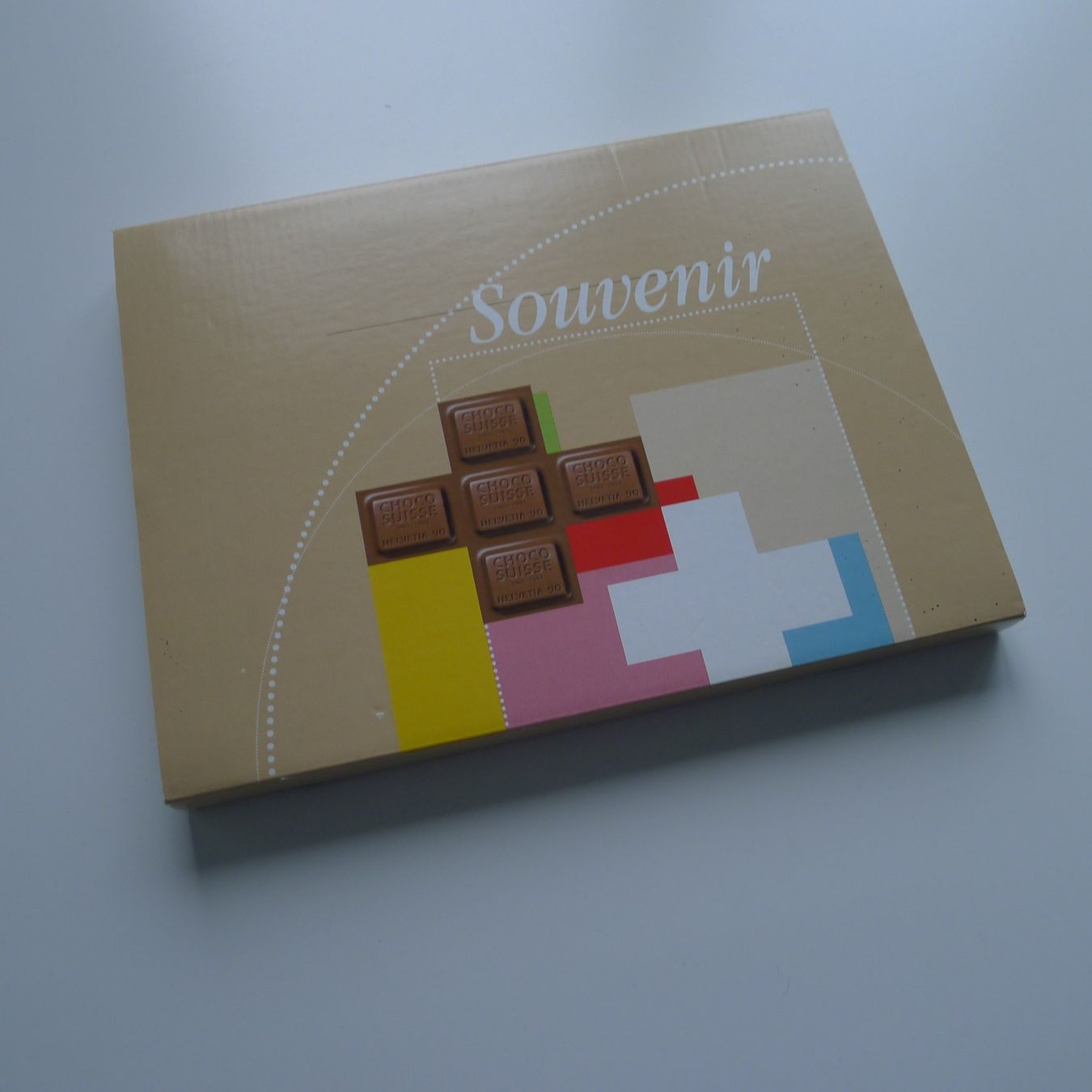 Tutti i francobolli: 1024 OZ, CHOCO SUISSE, Block ** mit echter Schokolade, 2001 – Usato da Ebikon venduto da SilvioFreund 3