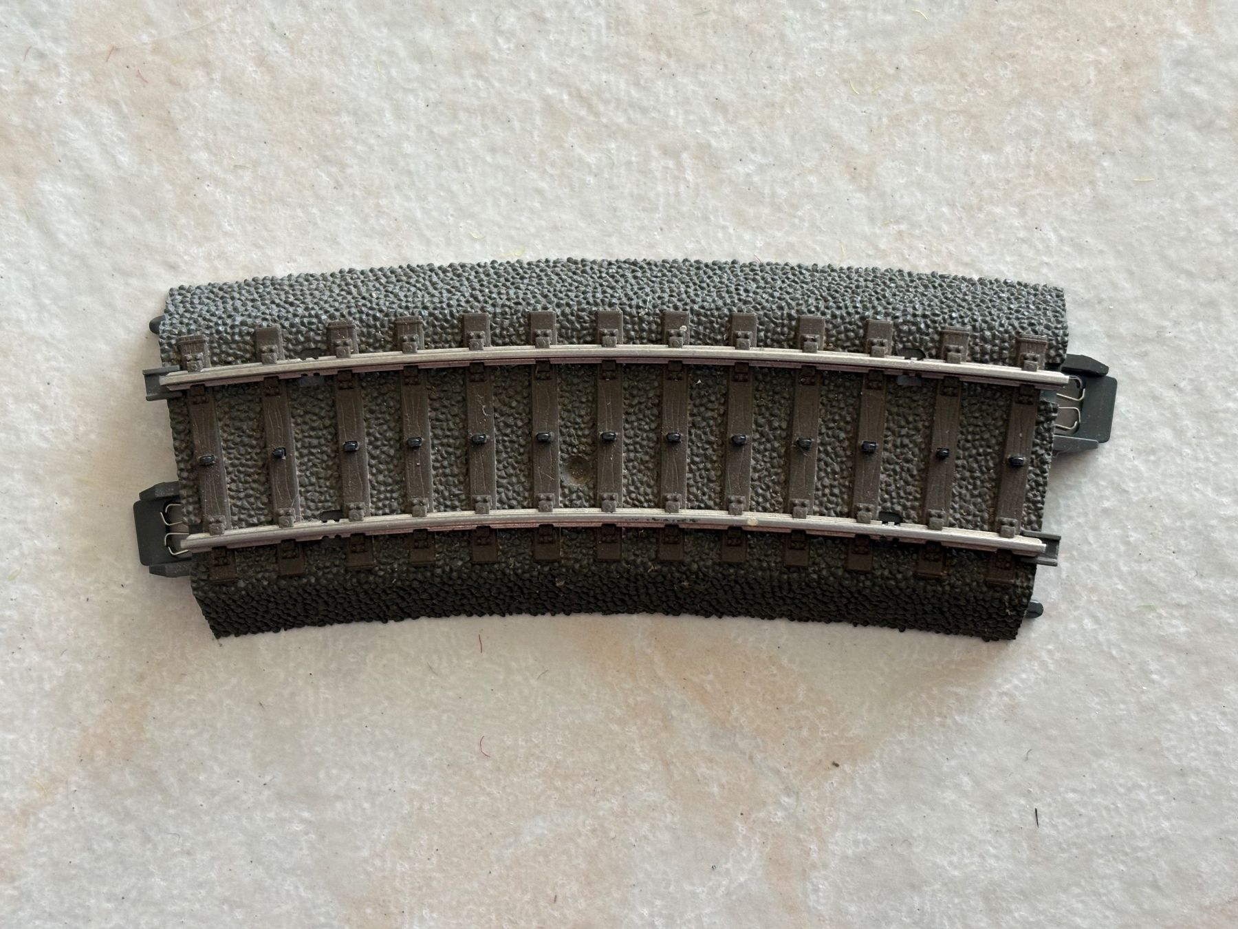 Märklin Modelleisenbahnen: 1x Marklin C 24115 Gleis – Gebraucht aus Hauterive NE von eriamch