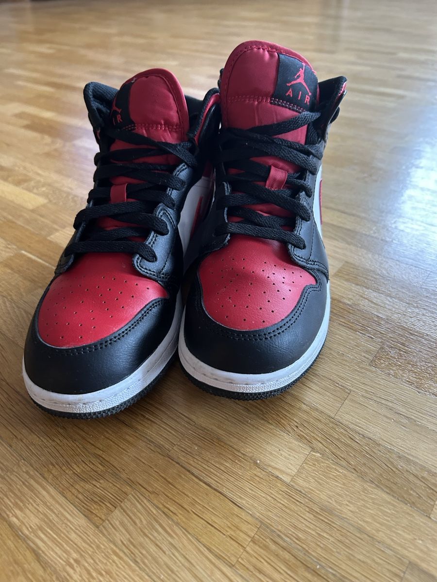 Jordan Chaussures garçon: Jordan 1 Mid SE Schuhe – Neuf (Voir description) à Ittigen par mrv_jjl9 1