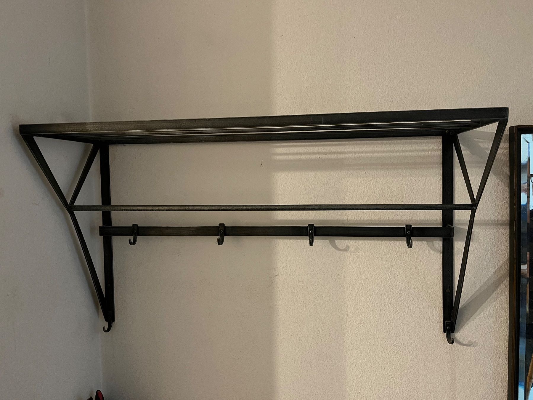 Guardaroba: Vintage Wandgarderobe aus Metall – Usato da Aeugst am Albis venduto da Samothy 1