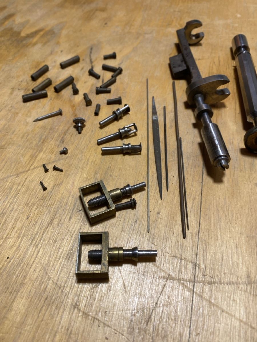 Tutti gli attrezzi: Outils pour horloger… – Usato da Corcelles NE venduto da Avossouhaits 4