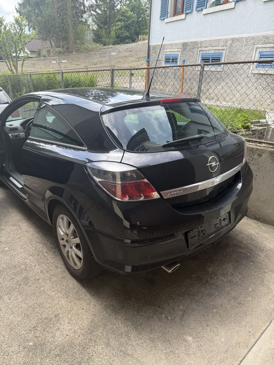 Opel Automobili: Opel Astra H GTC, 2006 – Usato da Villmergen venduto da hmzush 1