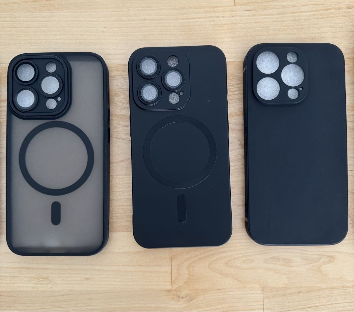 Cover & Protezioni schermo: Cover per IPhone15 pro – Nuovo (secondo la descrizione) da Vezia venduto da psoldo 3