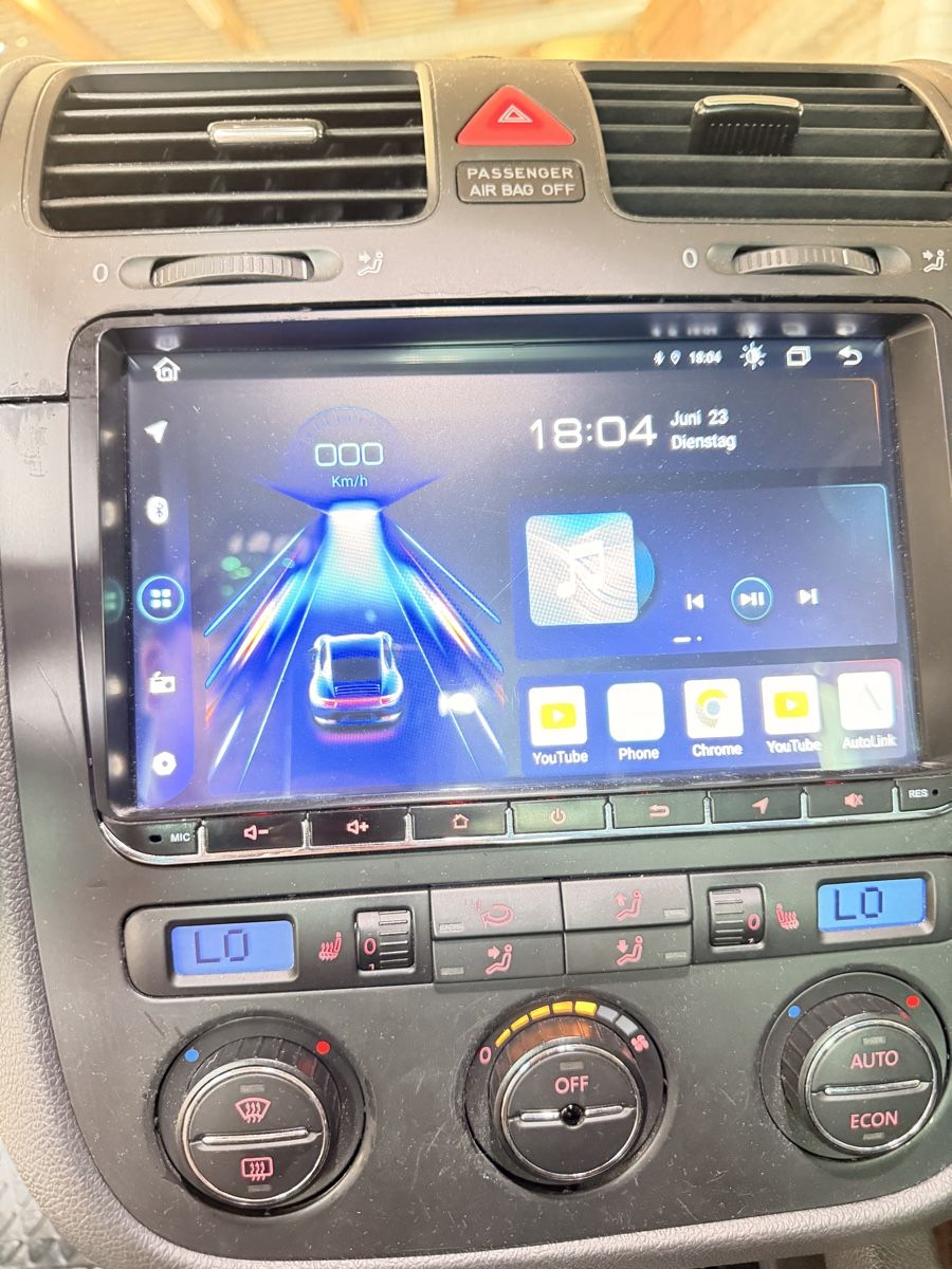 Radios: Auto Radio VW 2002-2007 – D'occasion à Uebeschi par snow-sports 2