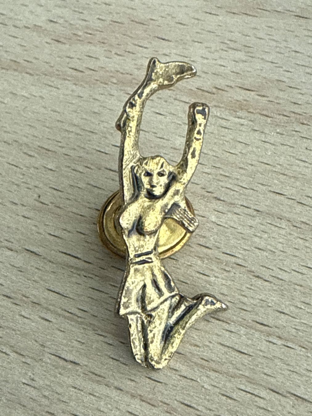 Placchette & Badge: Pin Dame – Usato da Glattbrugg venduto da Schweigmatt