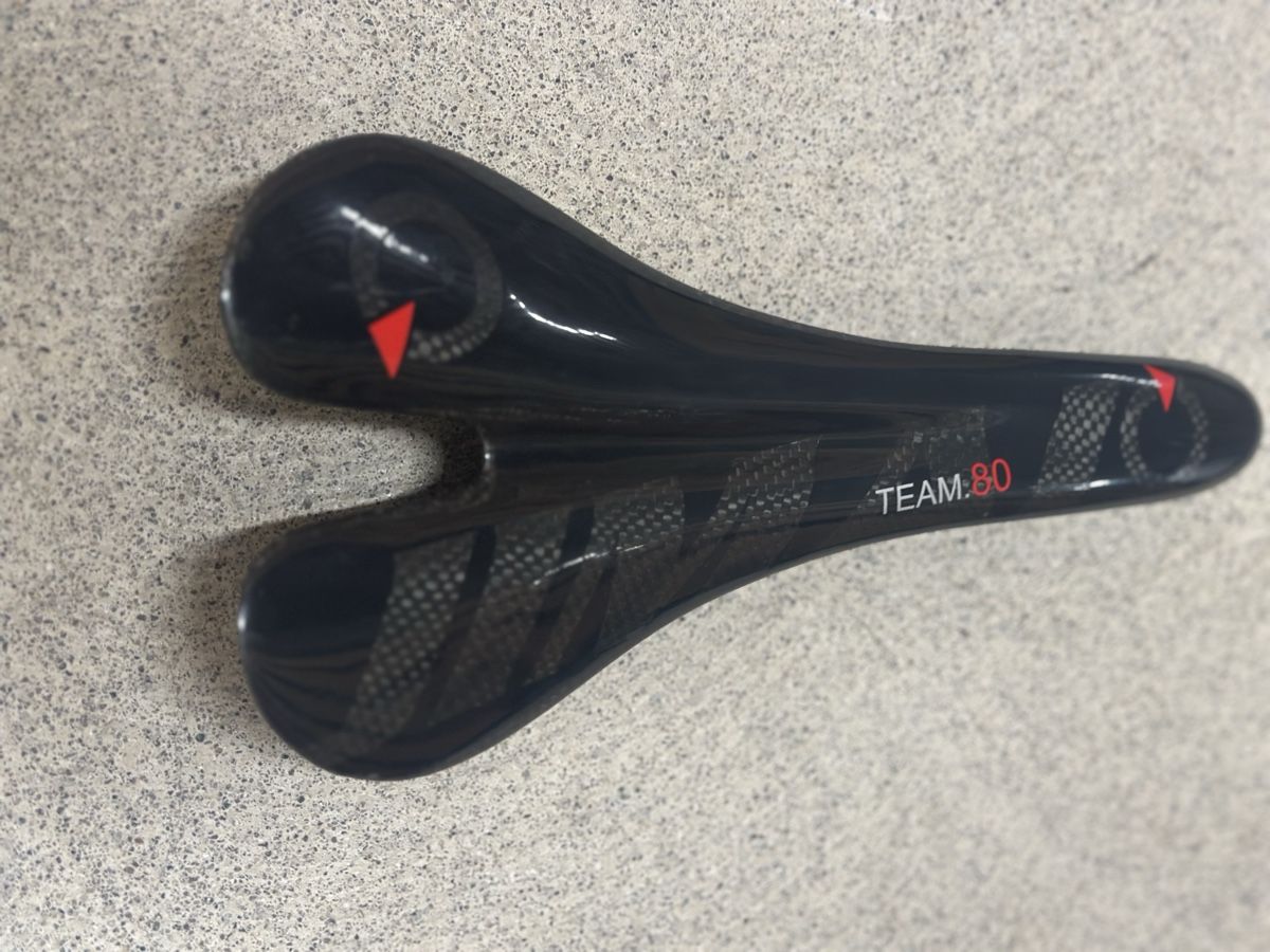 Pezzi di ricambio: Carbon Sattel Triathlon - JIMAI TEAM.80 – Nuovo (secondo la descrizione) da Zürich venduto da Gadgets2020 2