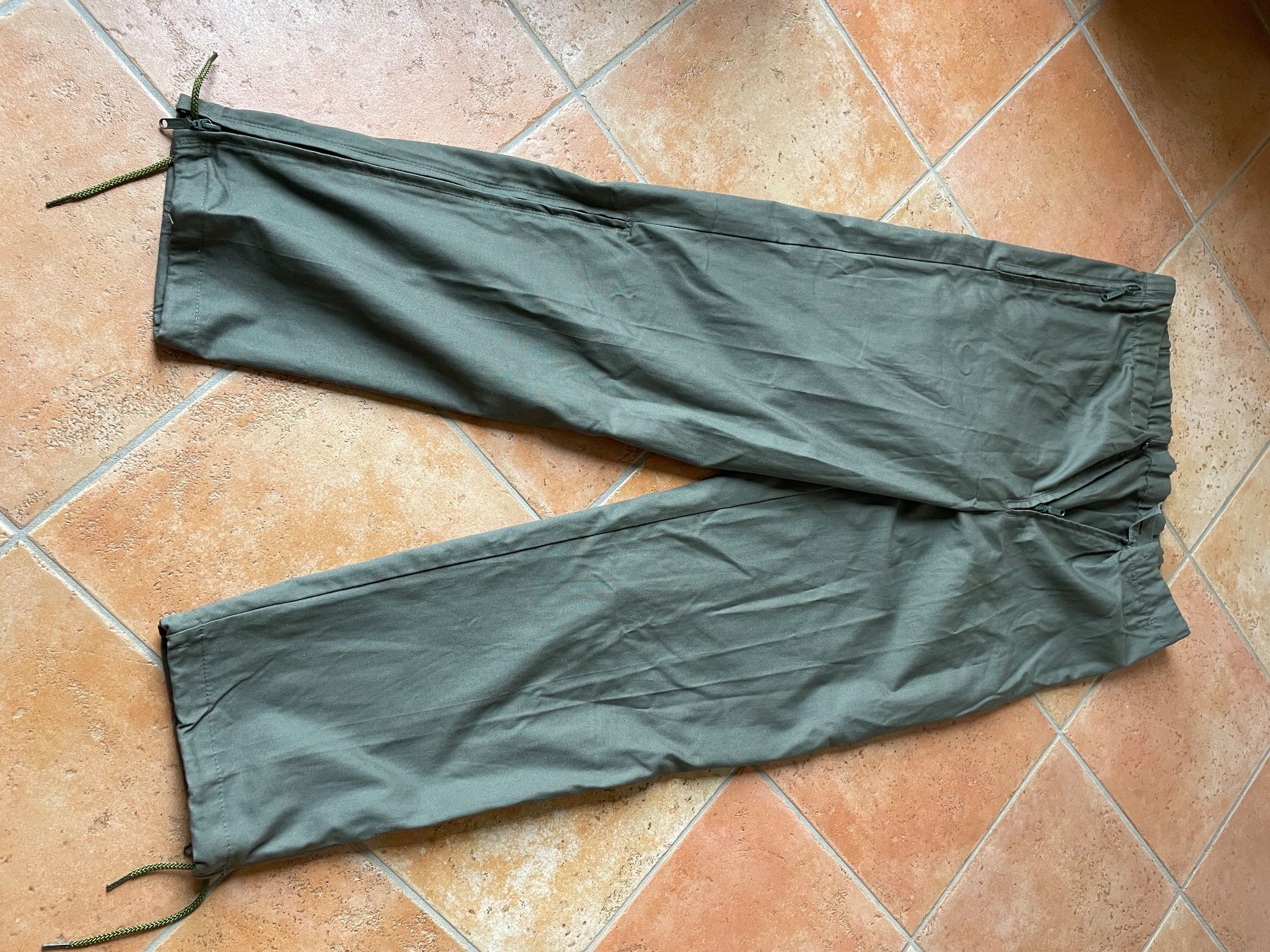 Schweizer Armee Pantaloni: Armee militär Festung – Nuovo (secondo la descrizione) da Monteggio venduto da Mic1122 1
