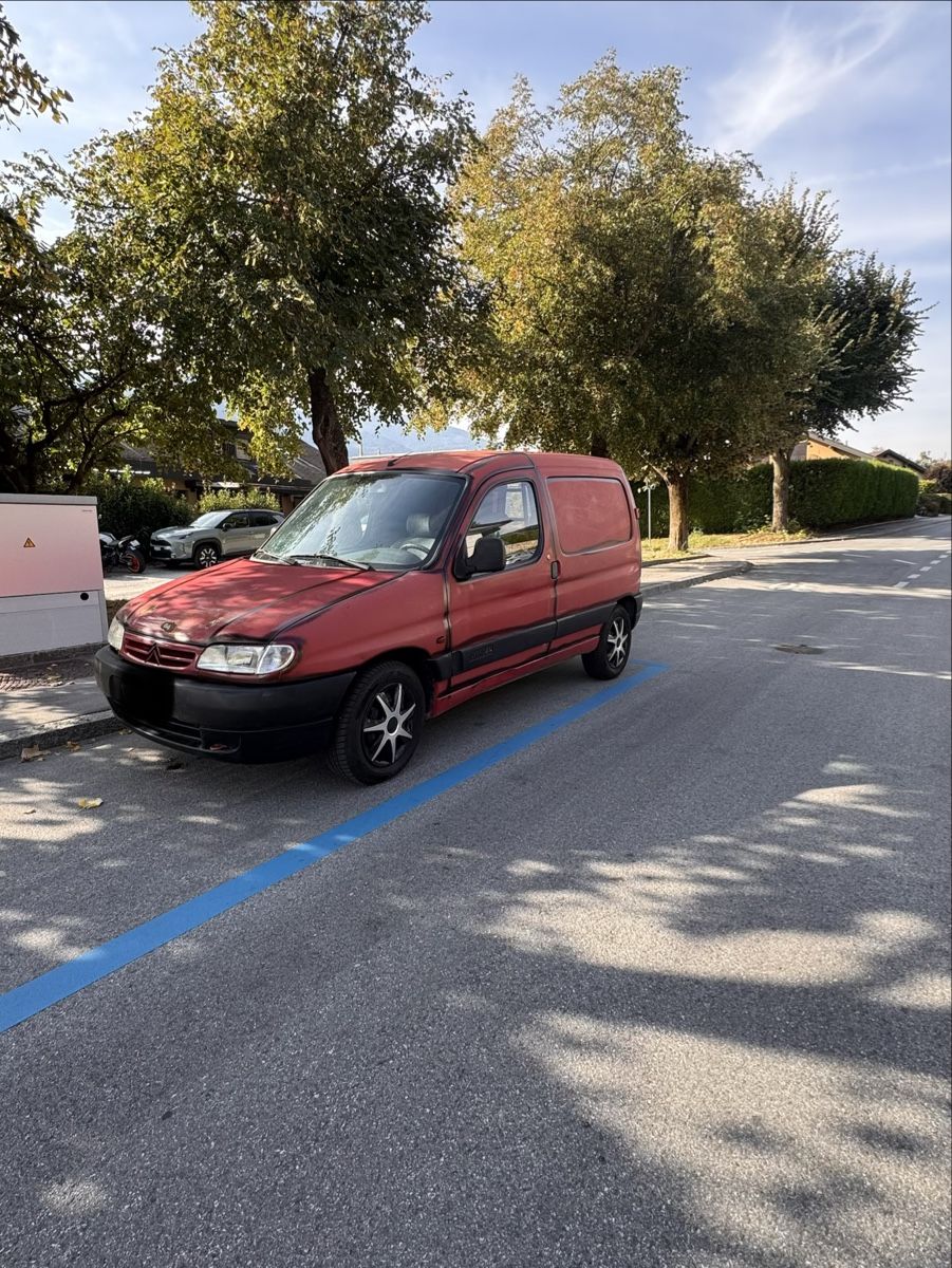 Citroën Veicoli commerciali: Citroen berlingo 1.8d – Usato da Sierre venduto da ped_b652 2