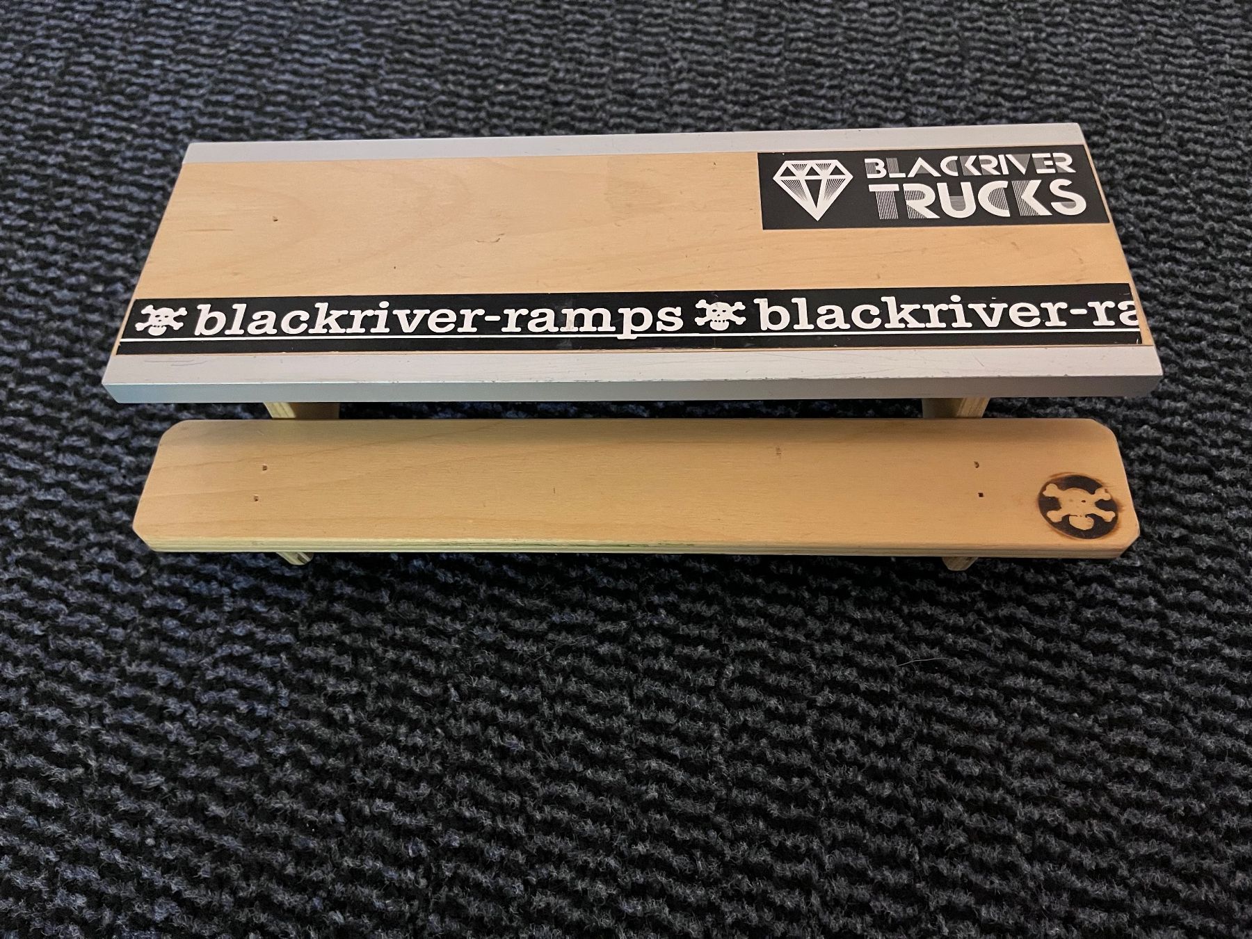 Spielzeuge: Blackriver Fingerboardpark Einzelteile – Gebraucht aus Roggwil BE von KarotteV 9