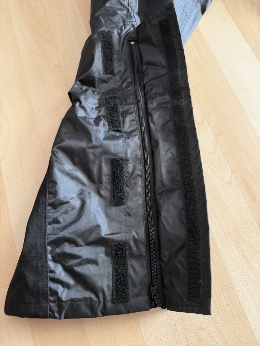 Held Lotti di vestiti: HELD Motorrad Regenhose Gr XL – Usato da Aarwangen venduto da Cyango 2