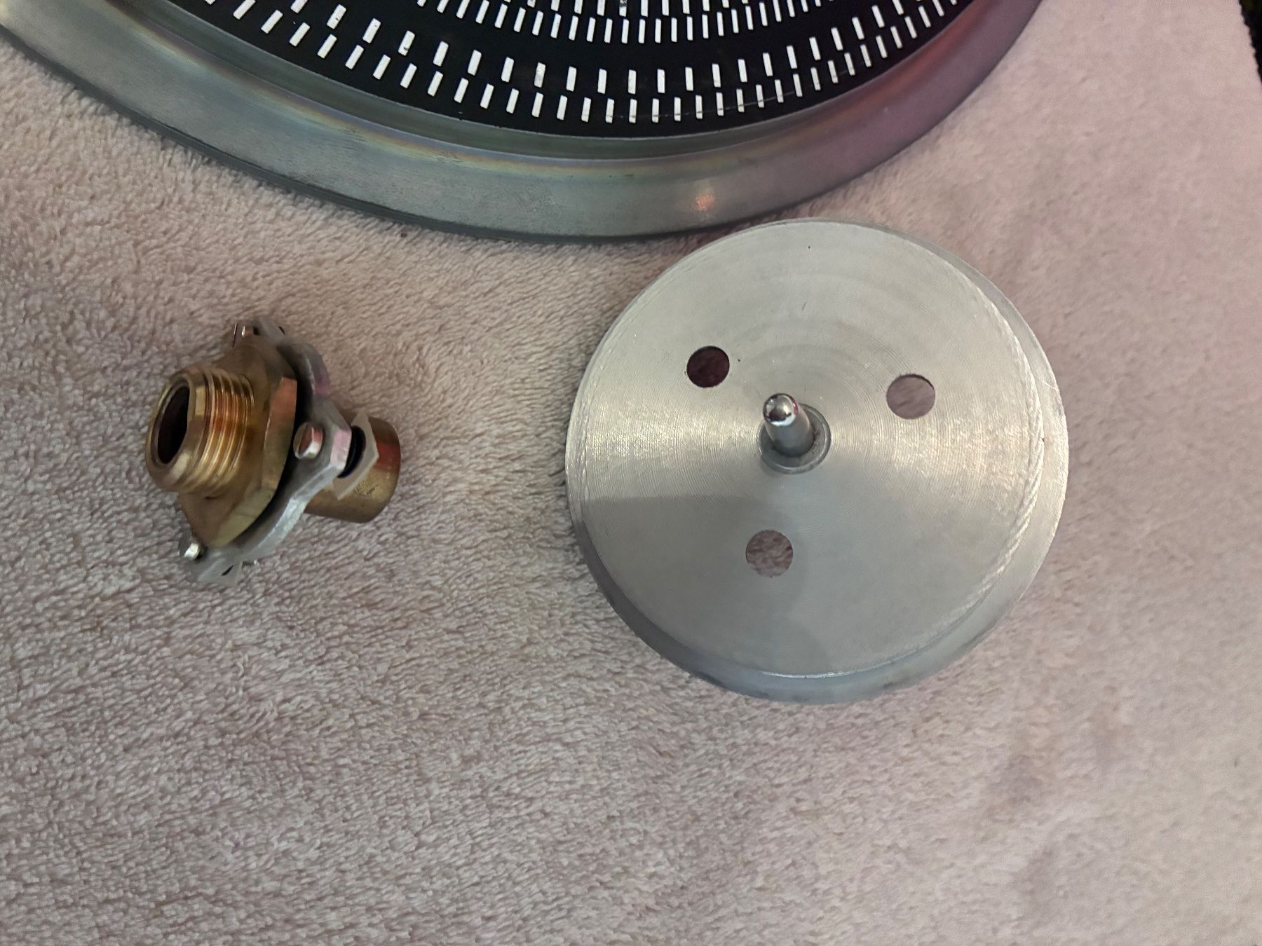 Bang & Olufsen Giradischi: Beogram 4000/4002type 5501 plate and supports . – Usato da Zürich venduto da HiFiAtelier 3
