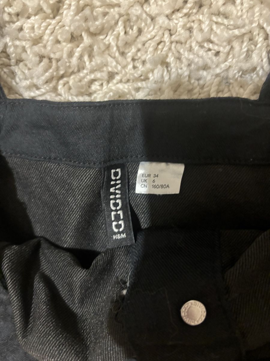 H&M Vestiti: Robe denim – Usato da St-Légier- La Chiésaz venduto da anh_9289 1