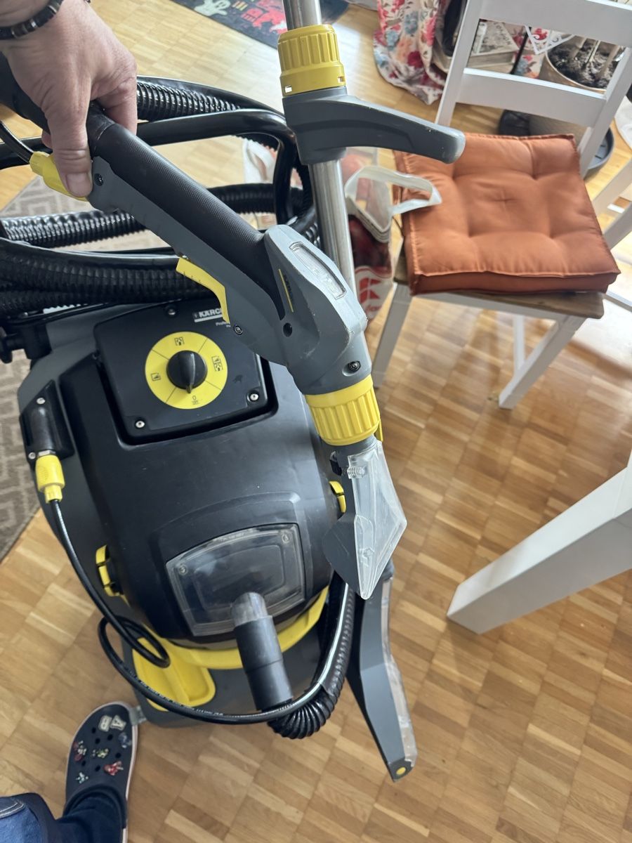 Kärcher Aspirapolveri & Accessori: Karcher Puzzi 30/4 – Usato da Riehen venduto da Abbasel77 1