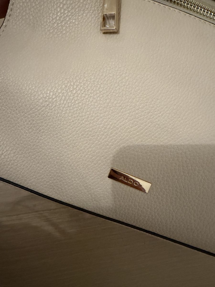 Borse da donna: Chic ALDO Top Handle Bag with Chain Accent - Cream – Nuovo (secondo la descrizione) da Bursinel venduto da maya_78 2