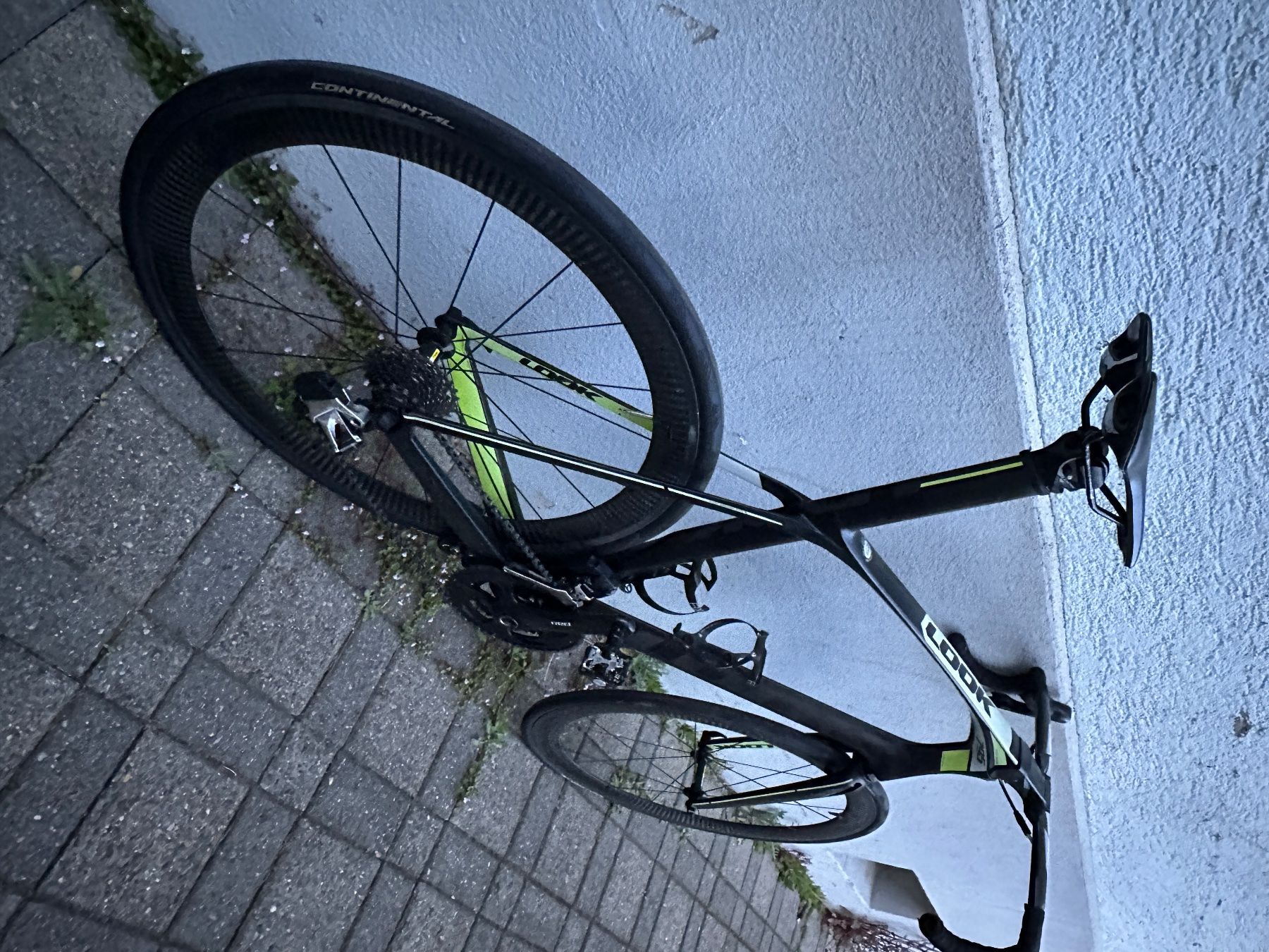 Look Vélos: LOOK 795 AerolightFluo Edition–High-End Carbon–SRAM Red eTap – D'occasion à zürich par Eltons 7