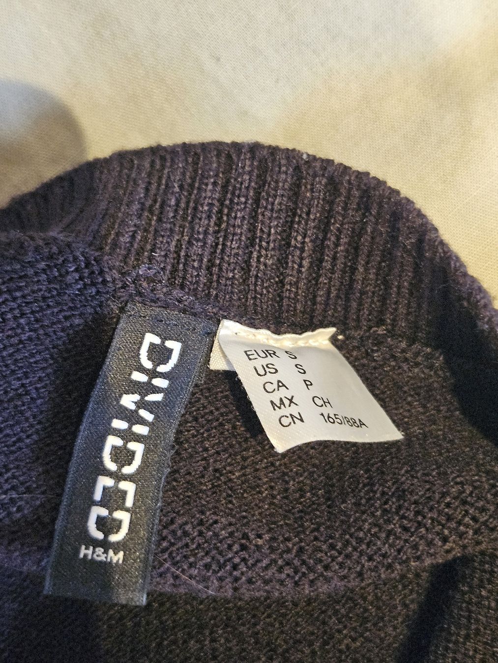 H&M Gilet & Giacche senza maniche: Schwarz-weisser Pullunder von H&M in Grösse S – Usato da Niederwil AG venduto da Sillimini 3