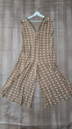 🆕 Monsoon Maddie Romper - S - Floral Jumpsuit