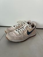 Baskets Nike Internationalist rose poudré