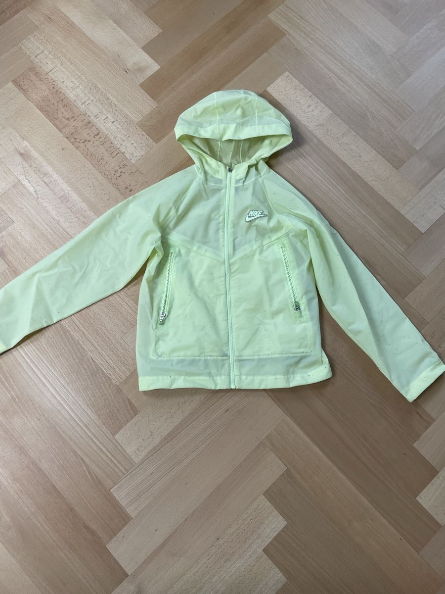 Nike Giacche & Cappotti: Kinder Nike Regenjacke Gelb – Usato da Zürich venduto da Sushinder
