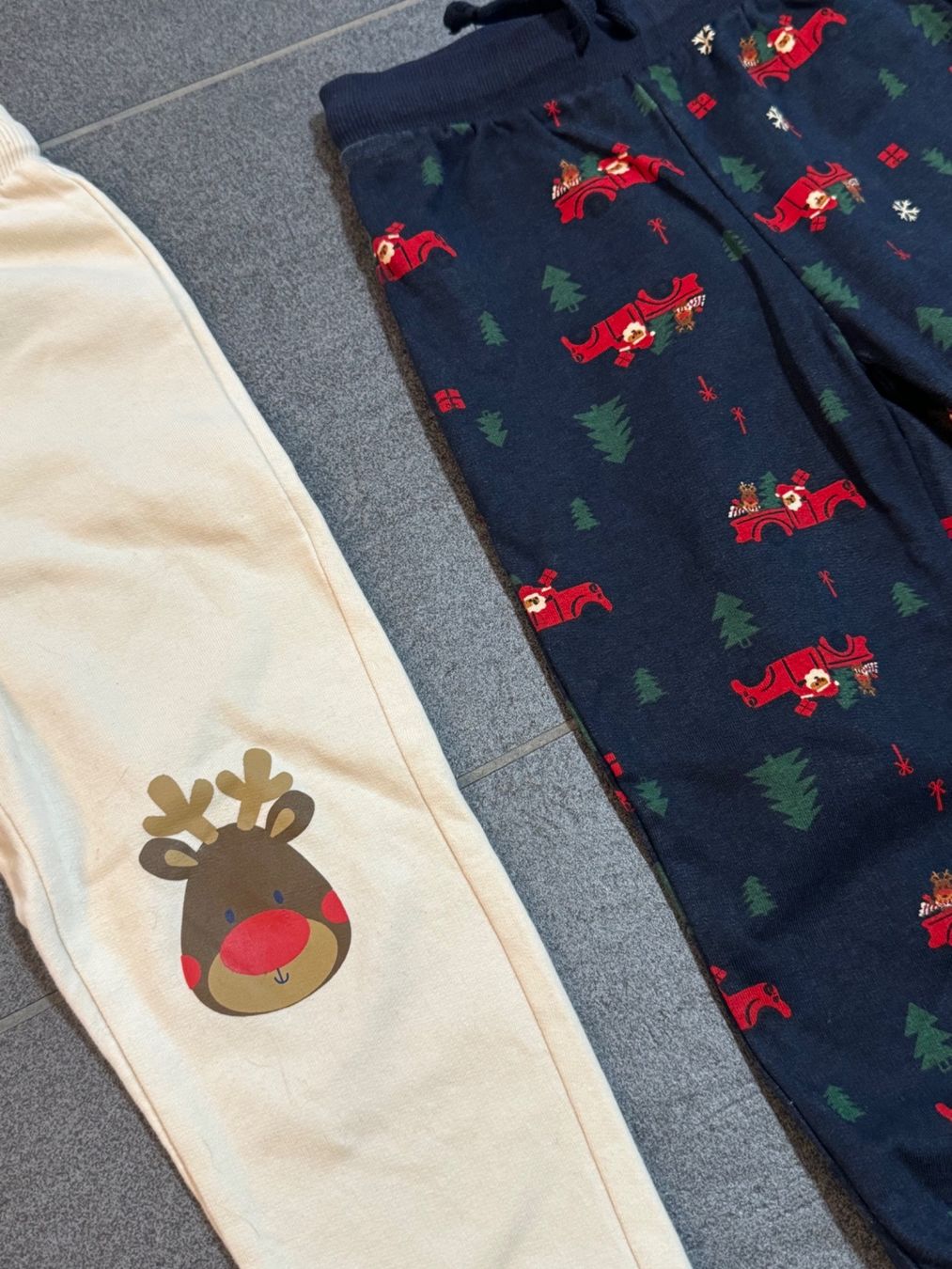 Pantaloni: Freizeithose, 98, neuwertig, 2 Stück – Nuovo (secondo la descrizione) da Wilen b. Wil venduto da carpediem25 3