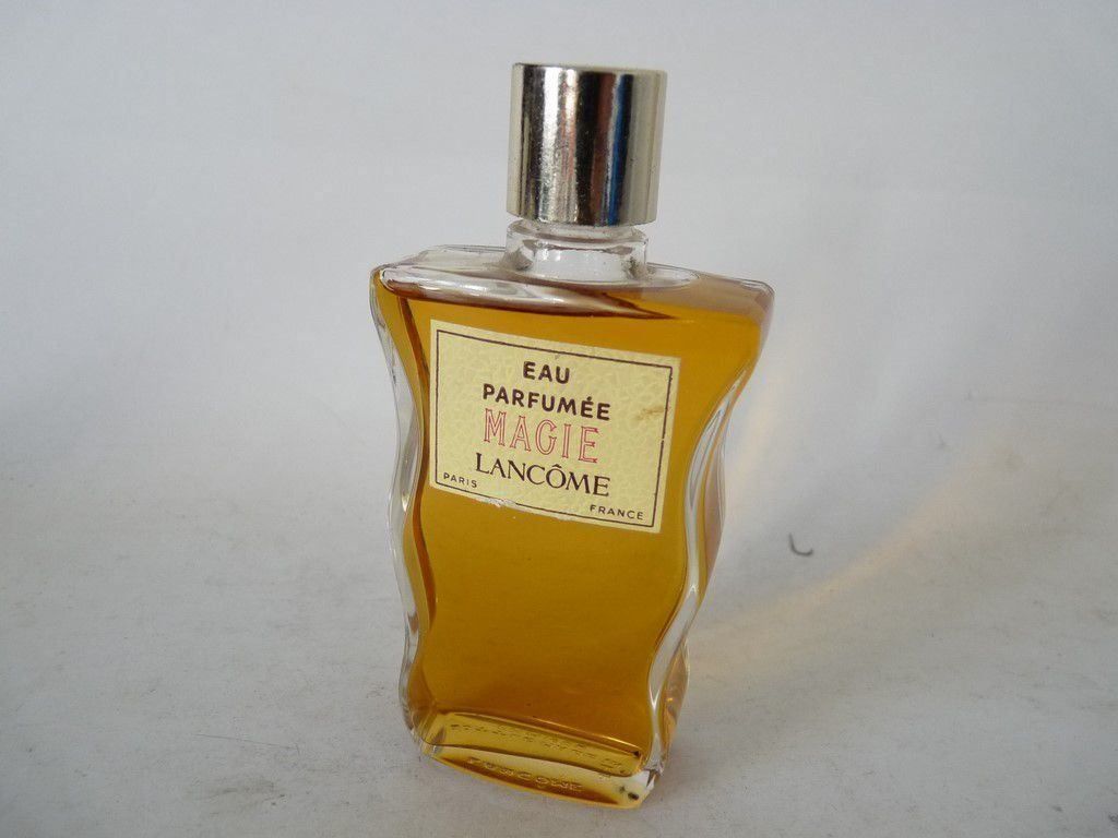 Lancôme Parfum & Eau de Toilette: LANCÔME Eau parfumée Magie – Gebraucht aus Vandoeuvres von Dom-Tom
