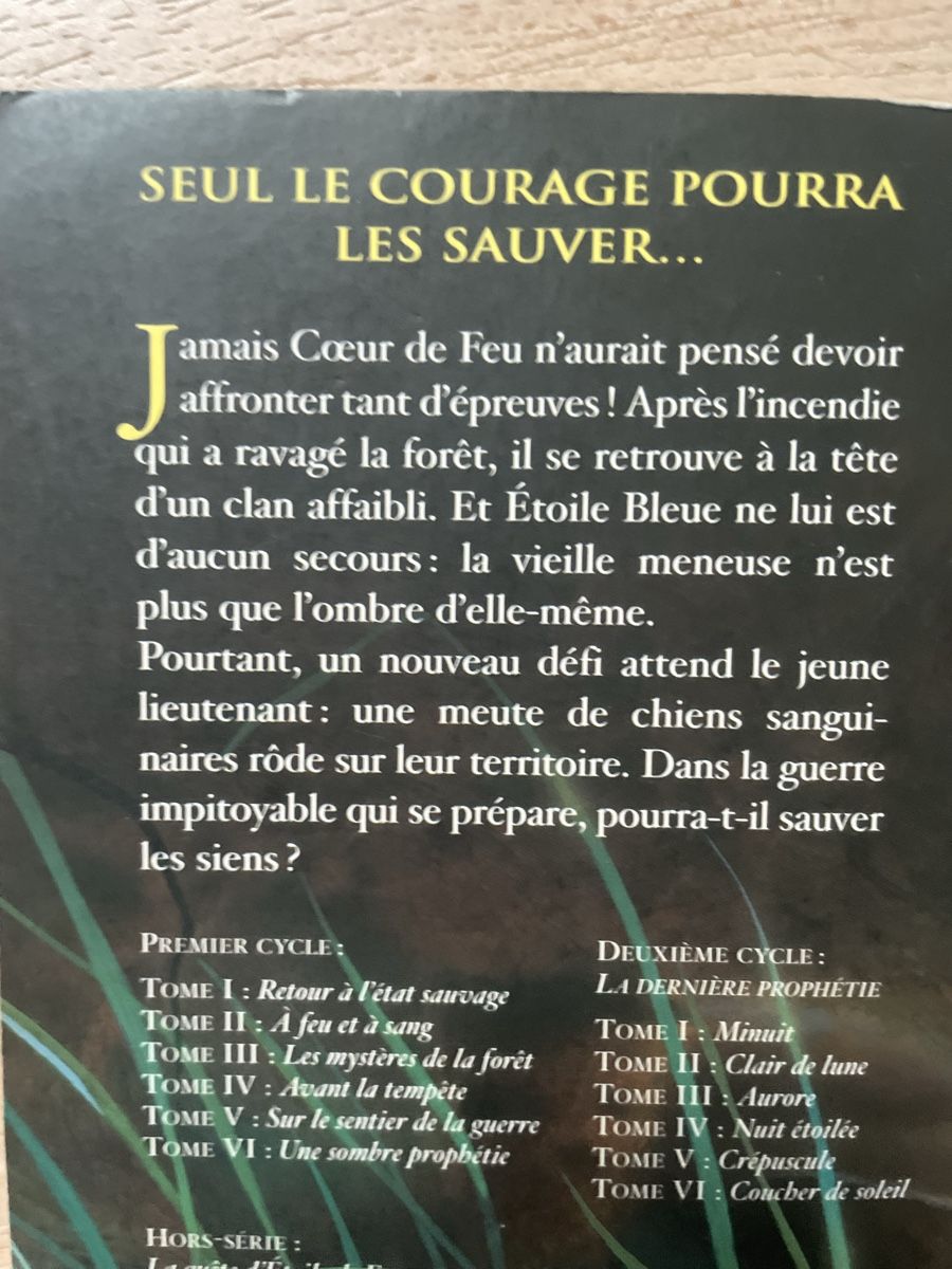 Libri: La Guerre des Clans: 5 tomes – Usato da Crissier venduto da Nouchki76 3