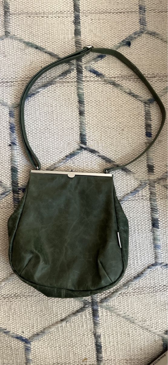 Borse da donna: Kaa Berlin Ledertasche grün – Usato da Rheinfelden venduto da Stjarni04