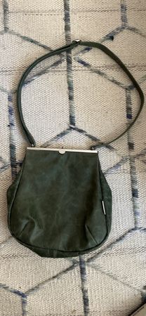 Kaa Berlin Ledertasche grün