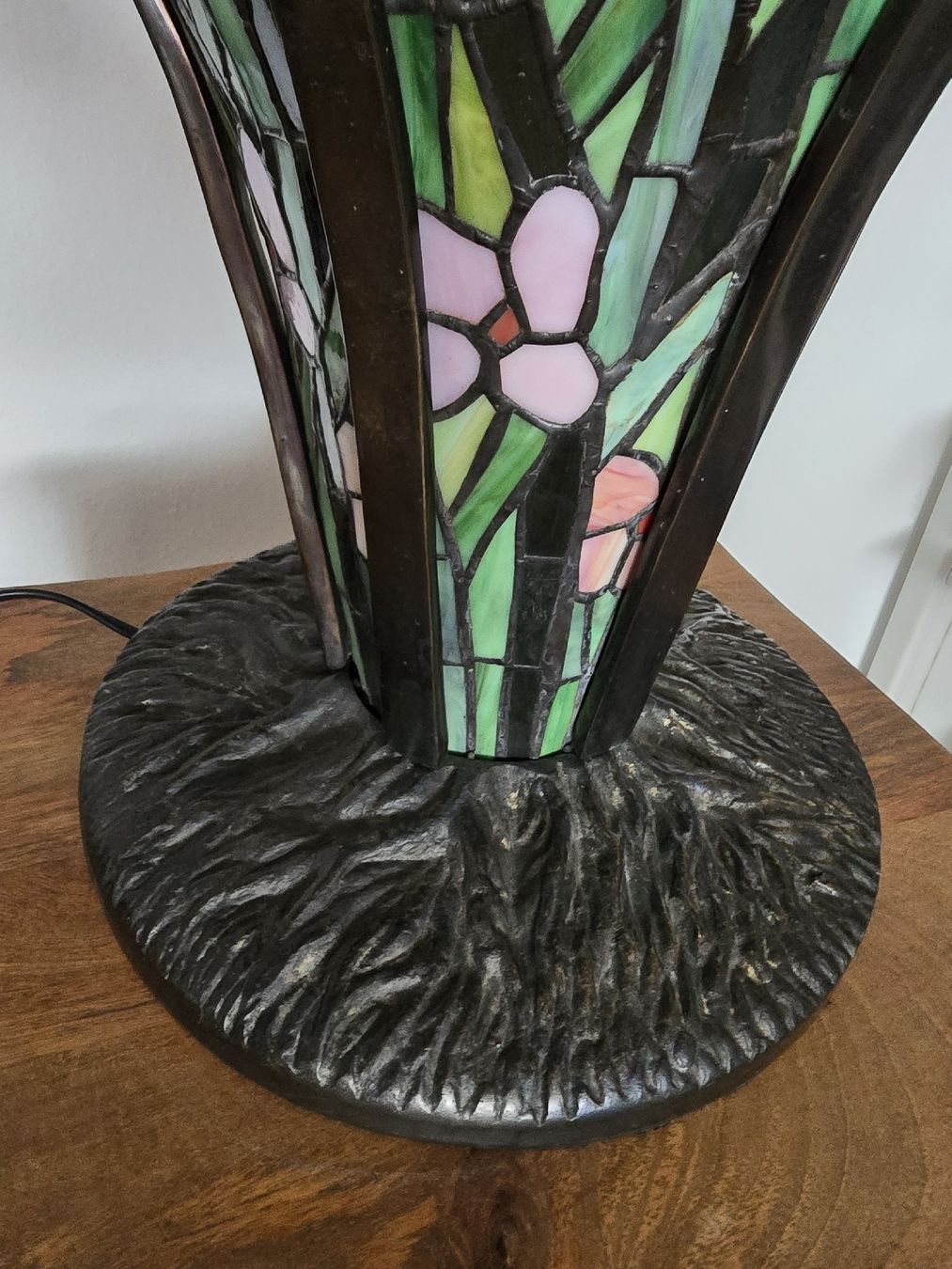 Lampen: Tiffany Lampe mit Blumenmuster  – Gebraucht aus Volketswil von rerererarara 5