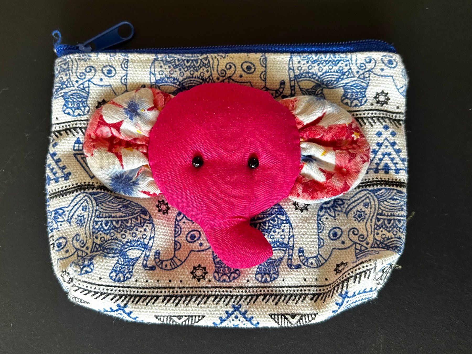 Autres pour enfant & bébé: Mini-Täschchen mit Elefantenmotiv – D'occasion à Dietlikon par Mankai