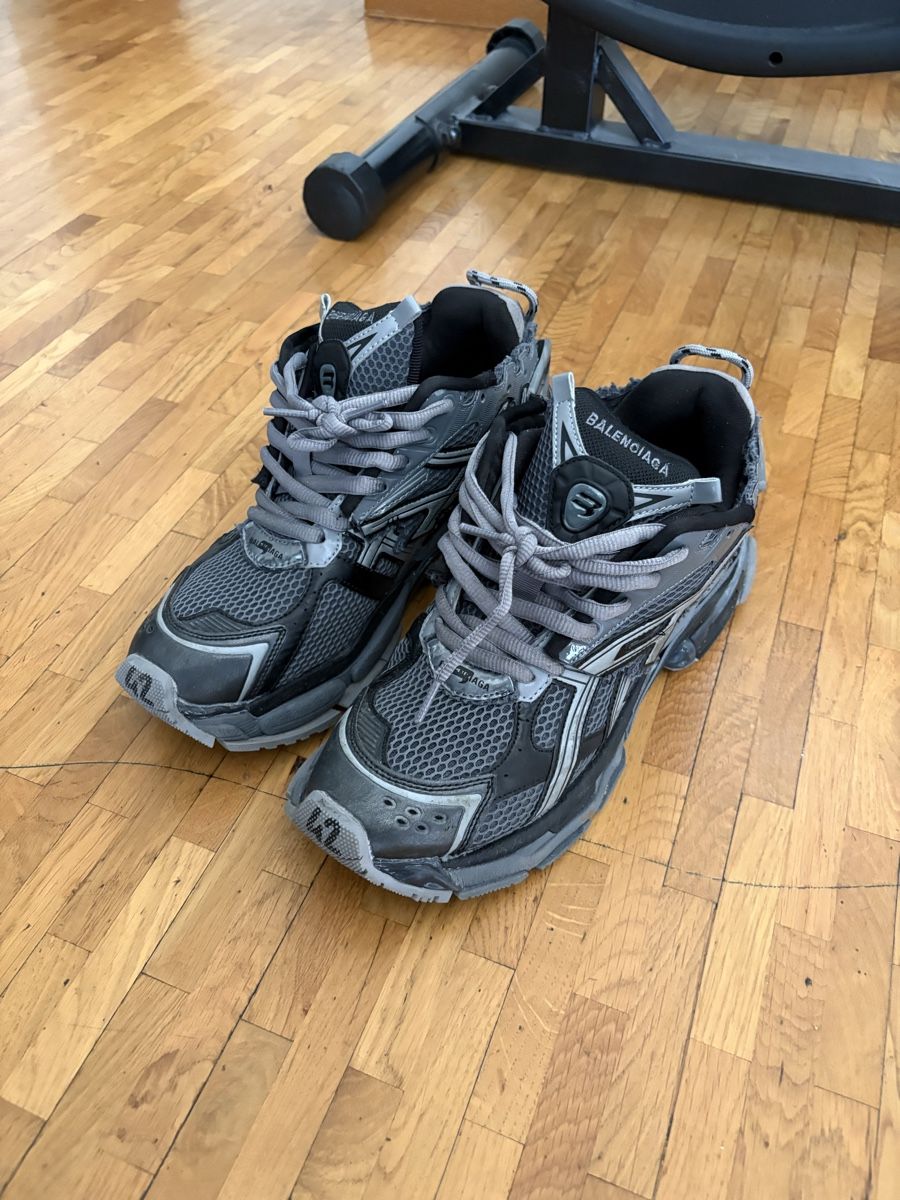 Scarpe da uomo: Balenciaga runner – Nuovo (secondo la descrizione) da St-imier venduto da tew_9qhy