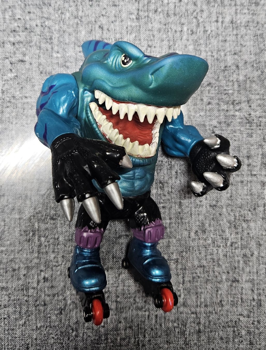 Statuette: STREET SHARKS STREEX 1994 – Usato da Sarnen venduto da rockola02 1