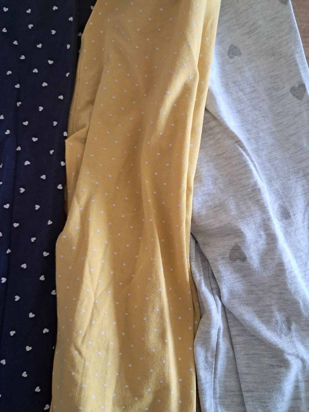 Calze & Collant: 3 Stück 3/4 Leggings Gr. 128 – Usato da Ipsach venduto da ginko24 1
