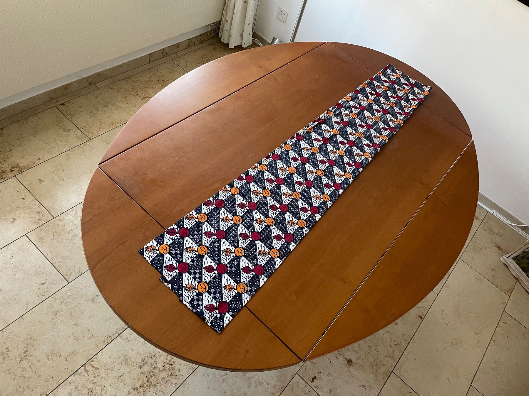 Tables: Esstisch Kirschholz, oval – D'occasion à Ebmatingen par glip 1