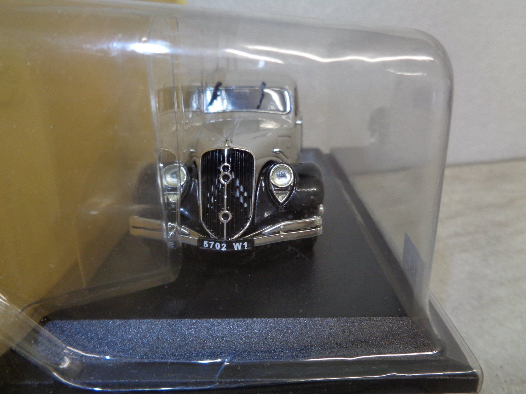 Citroën Modellautos: UH 1:43 Citroën Traction 22 1934 – Neu und originalverpackt aus Reconvilier von rallycar 2