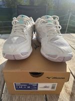 Mizuno Wave Phantom 3 Damen Gr. 40 — Hallenschuh