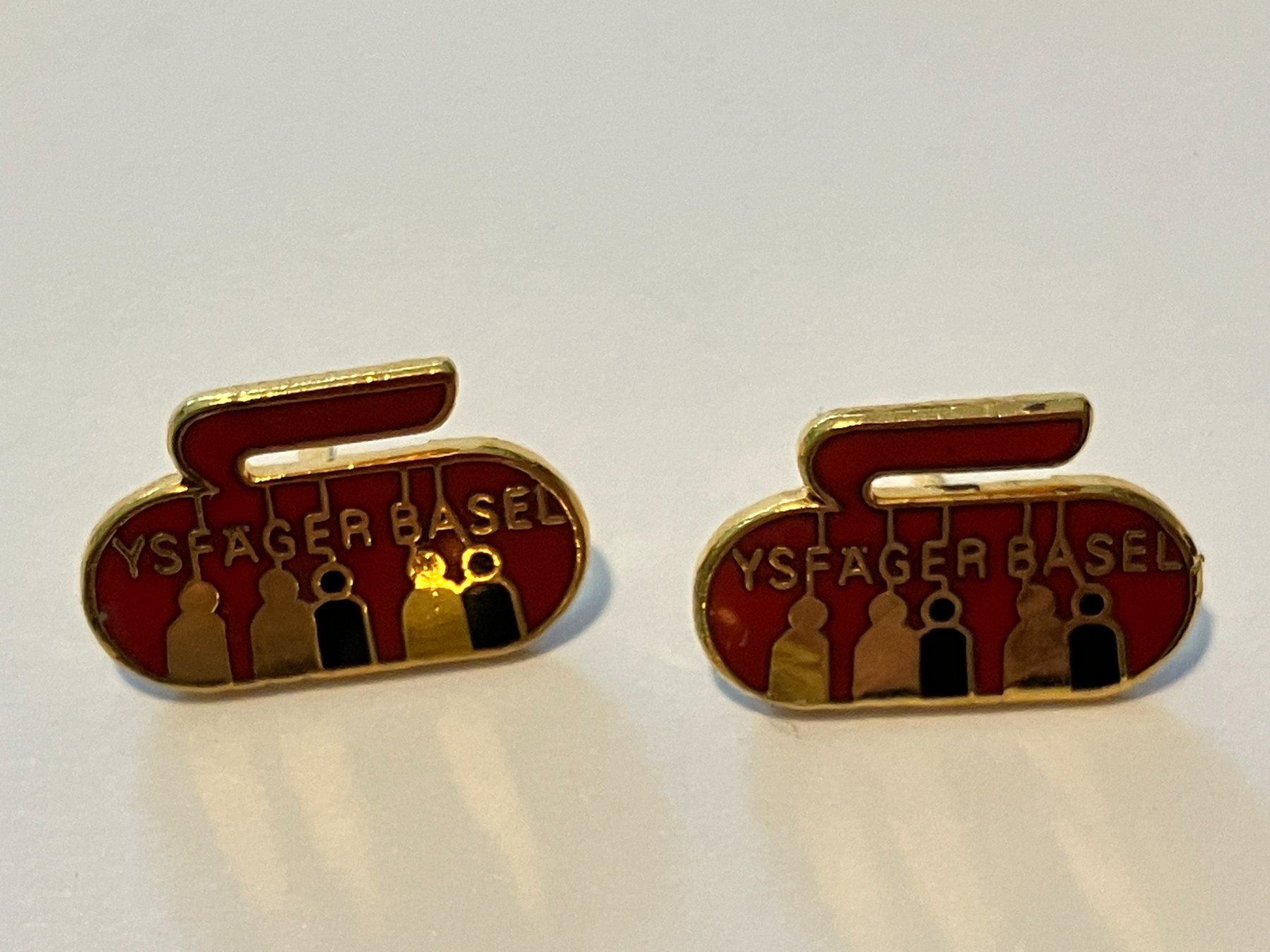 Placchette & Badge: 2 Pin Yssfäger Basel – Usato da Basel venduto da djwwpp