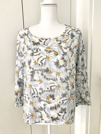 Leichte Bluse von NILE, Gr. M. Neu! Shirt. 100% Lyocell