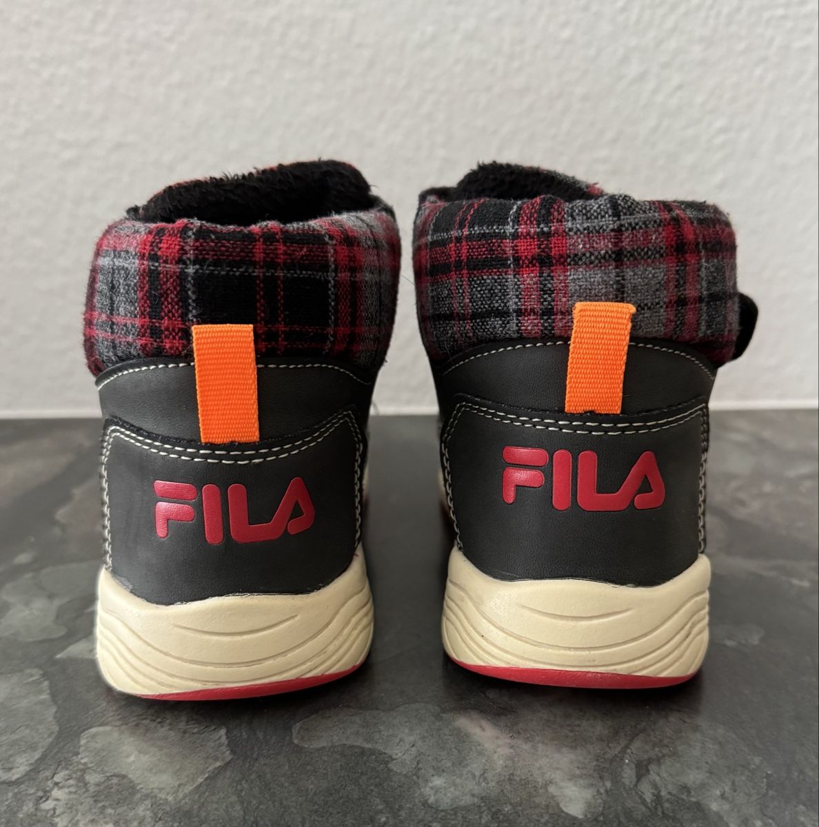 Fila Scarpe per ragazzi: Fila Schuhe Gr. 30 – Usato da Flumenthal venduto da Krajan 2