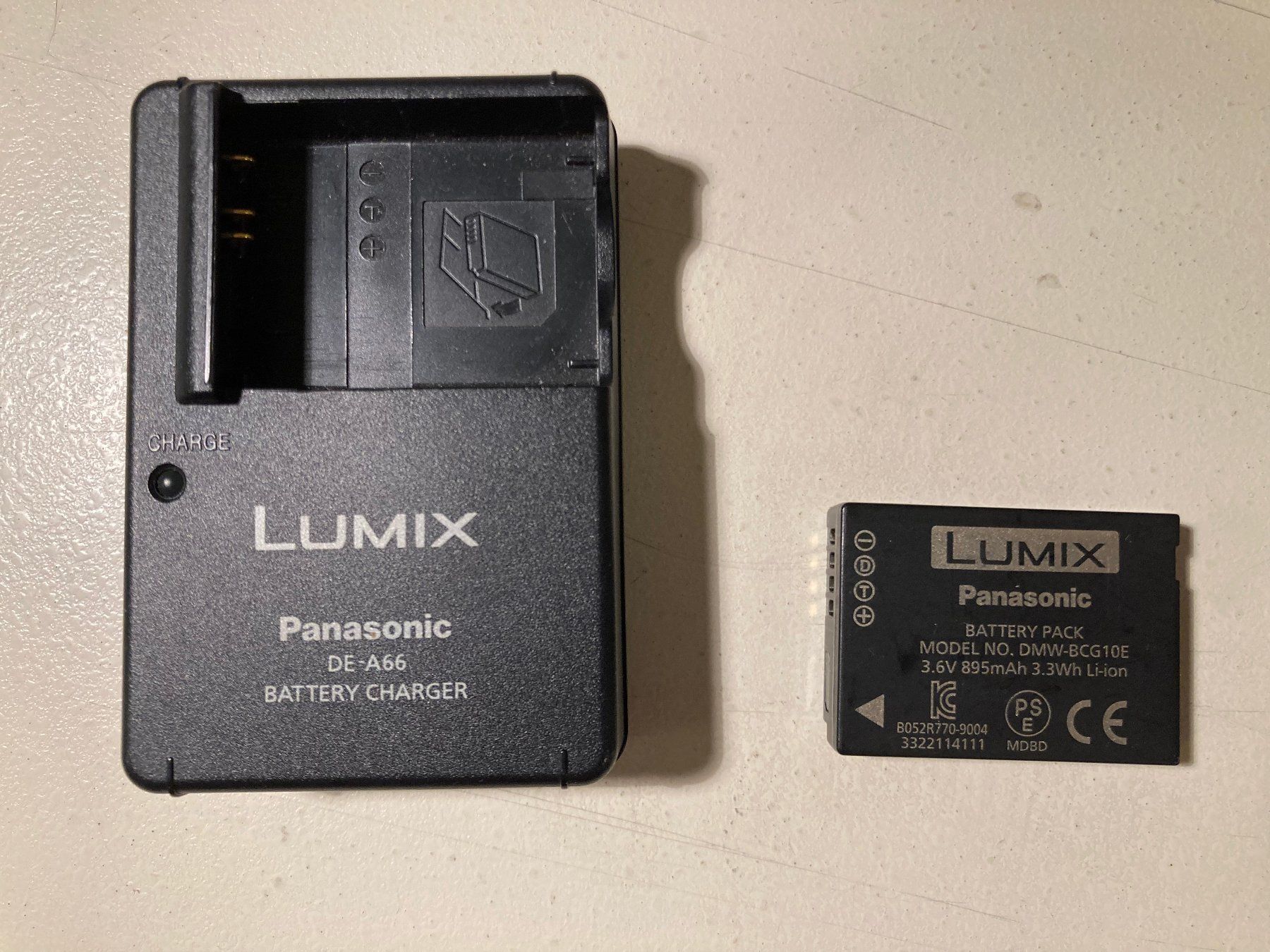 Batterie: LUMIX - BATTERIE + CHARGEUR – Usato da Vandoeuvres venduto da ngc_9qj2 2